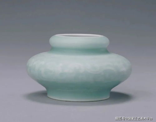 從工藝美術藏品看乾隆審美 是“土味”奢華，還是集大成的帝王氣象？